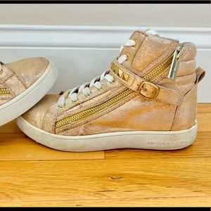 - Size 4 girls Michael kids studded high tops